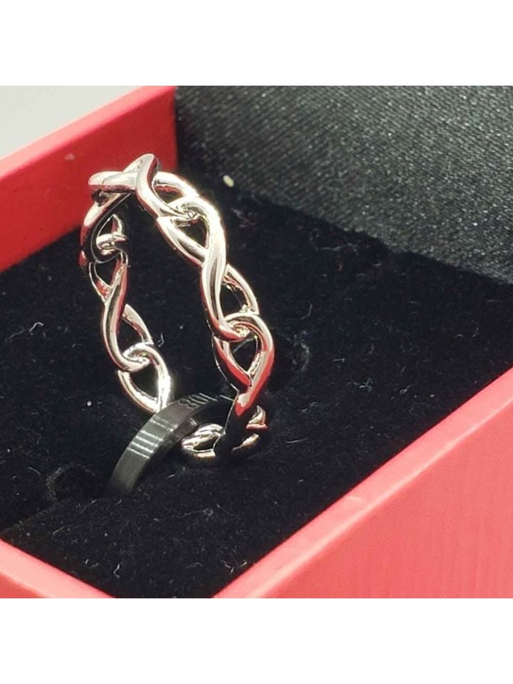 Brand New Peermont Jewelry 18k White Gold Plated Ring